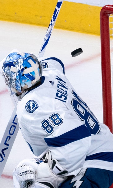 Vasilevskiy leads Lightning to a 3-1 win over Canadiens